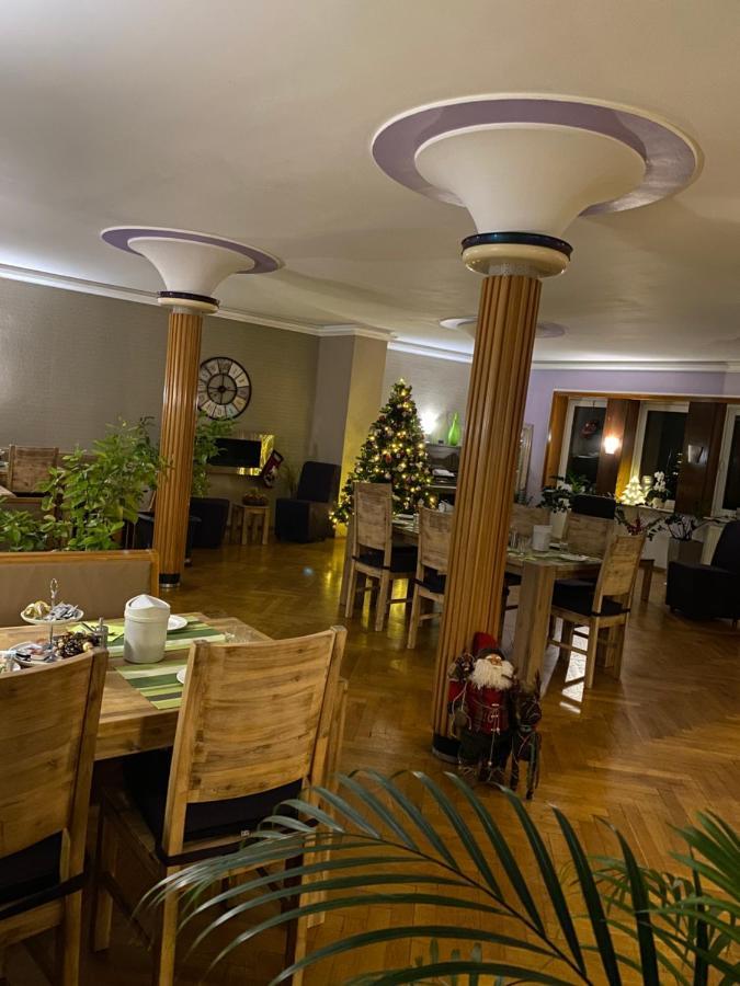Hotel Sonnenhof Sindelfingen Eksteriør billede