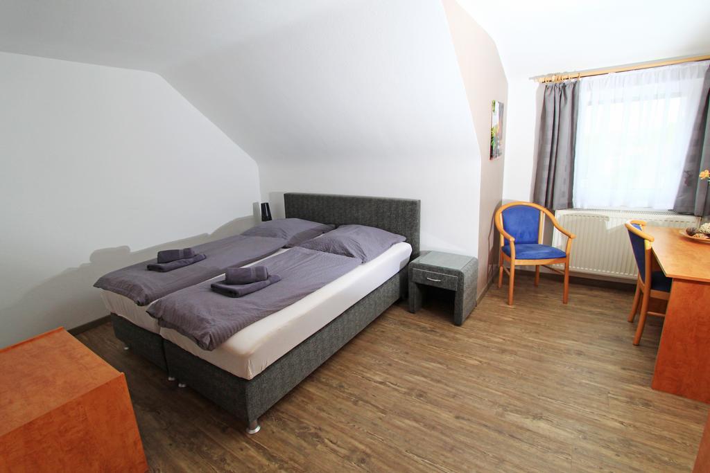 Hotel Sonnenhof Sindelfingen Værelse billede